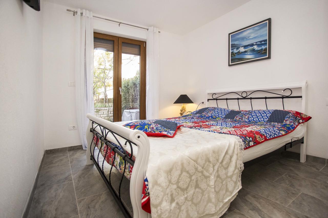 Apartments Ina & Ika روفينج المظهر الخارجي الصورة